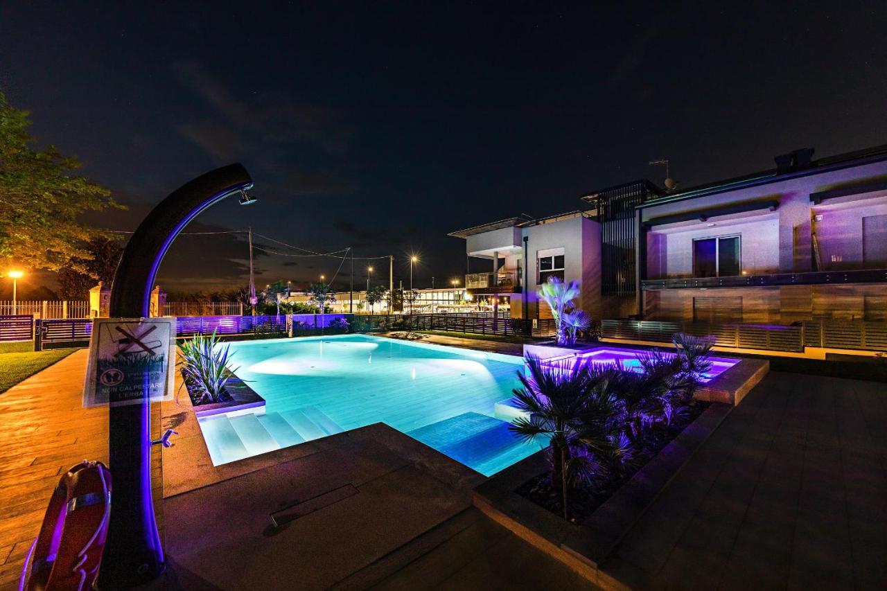 Ferienwohnung Una Terrazza Sul Lago A2 Con Piscina By Wonderful Italy Peschiera del Garda Exterior foto