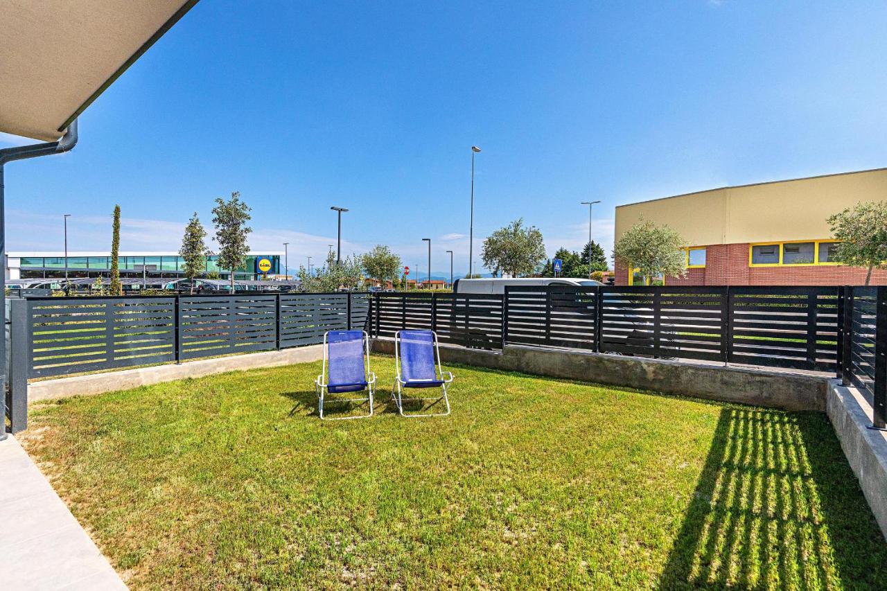 Ferienwohnung Una Terrazza Sul Lago A2 Con Piscina By Wonderful Italy Peschiera del Garda Exterior foto